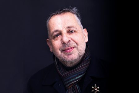 portrait_peter-hintz